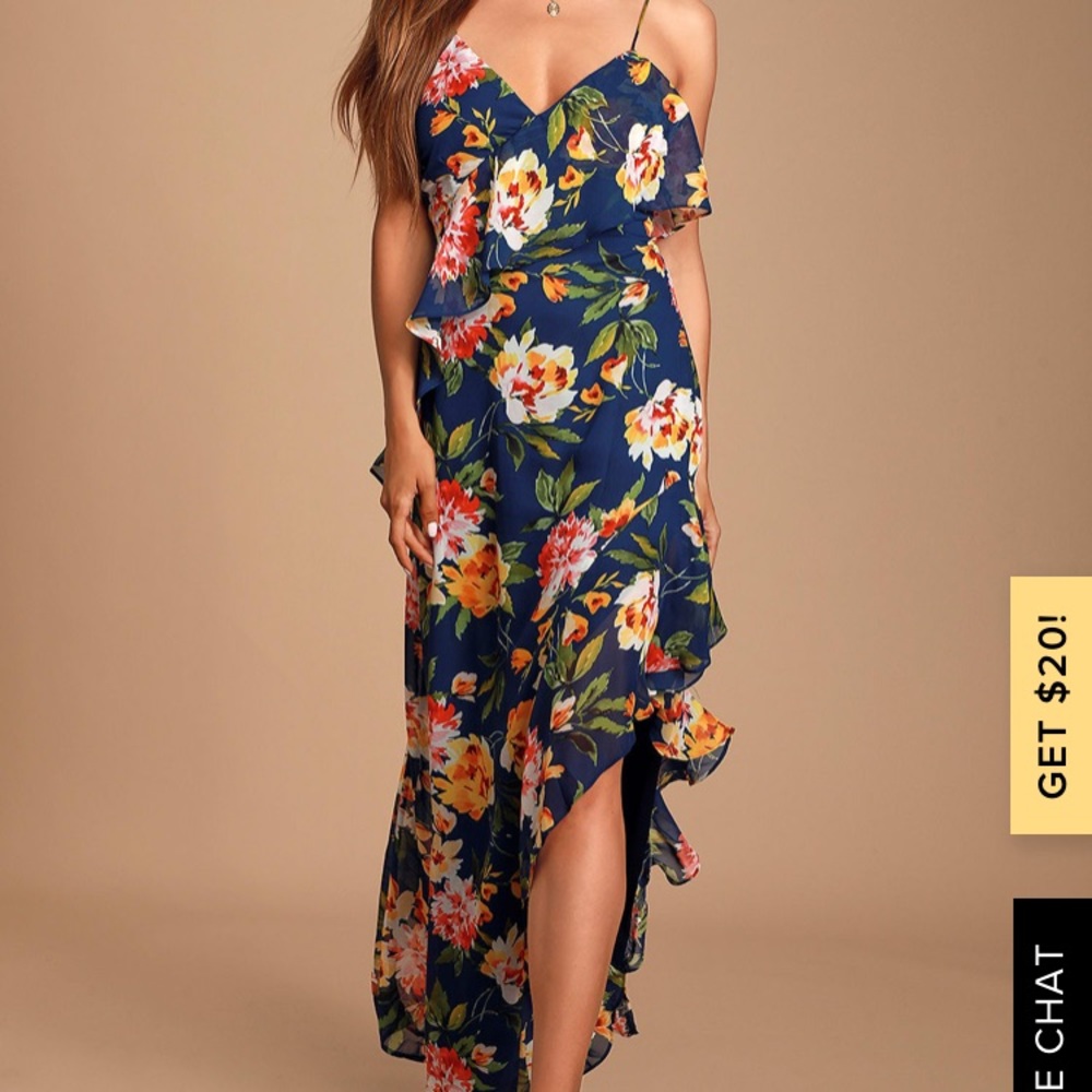 Beautiful Lulus maxi dress !